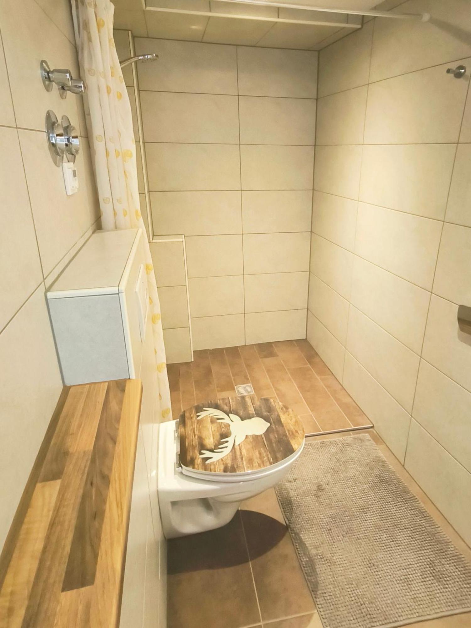 Ferienwohnung Zwischen Weinheim Und Hemsbach Exterior photo